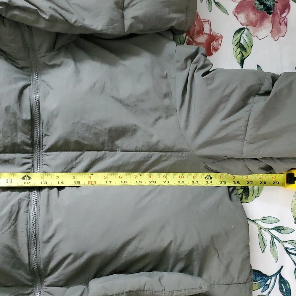 ASOS Design Olive Green Puffer Jacket. Medium.
